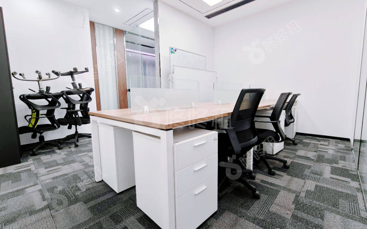 大族创新大厦_75平_精装_办公室开间