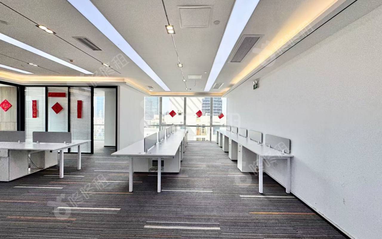 大冲商务中心_231平_精装_办公室开间