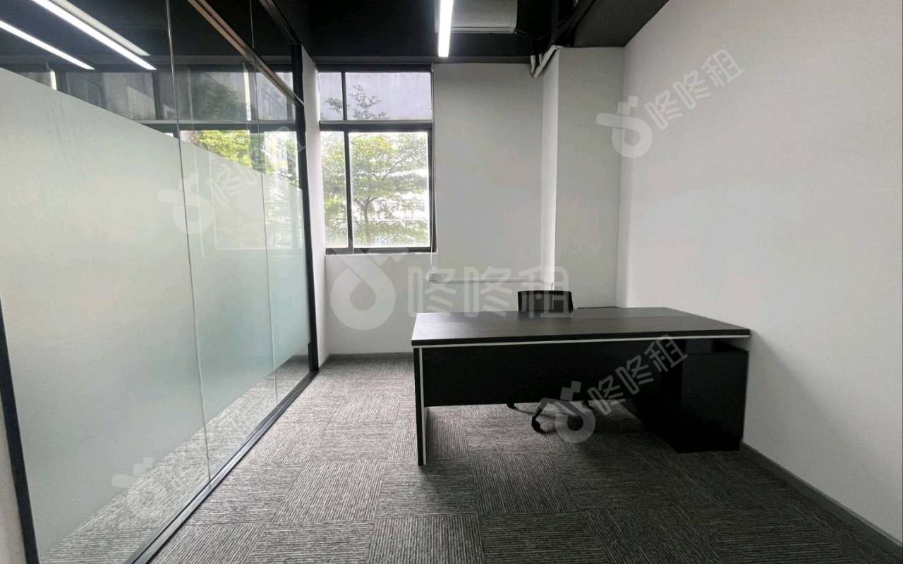 星港同创汇_138平_精装_办公室隔间