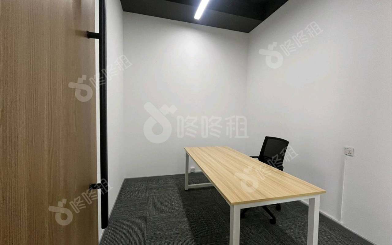 星港同创汇_138平_精装_办公室隔间