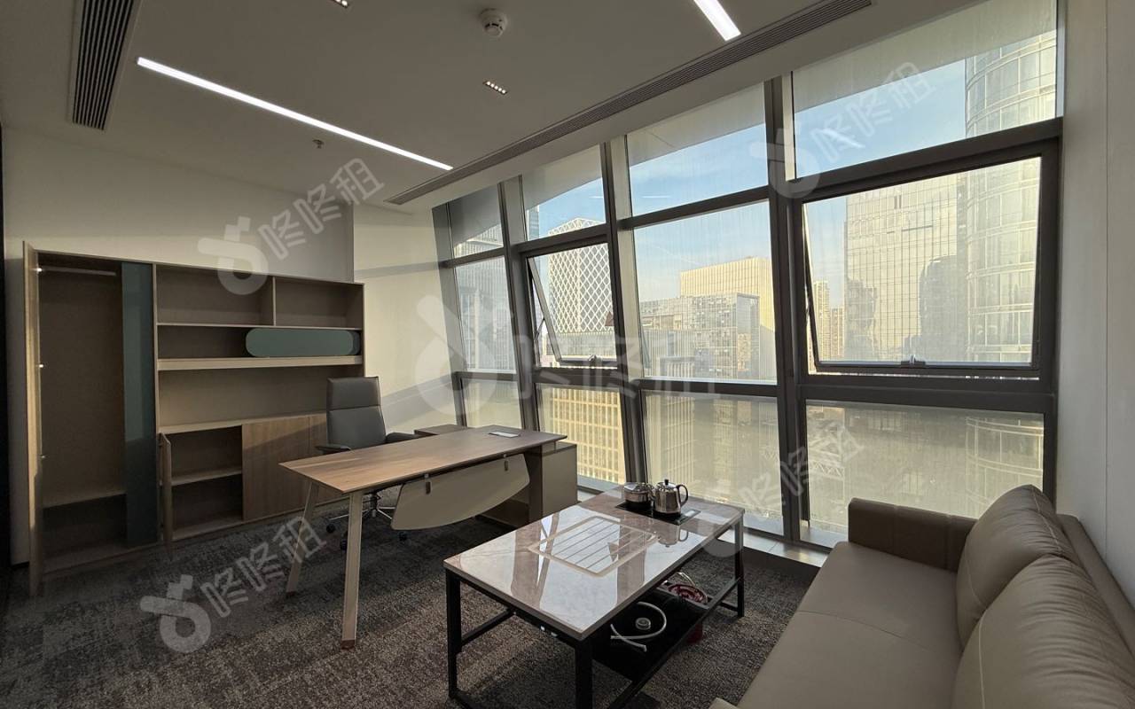 中意智慧大厦_93平_豪装_办公室隔间