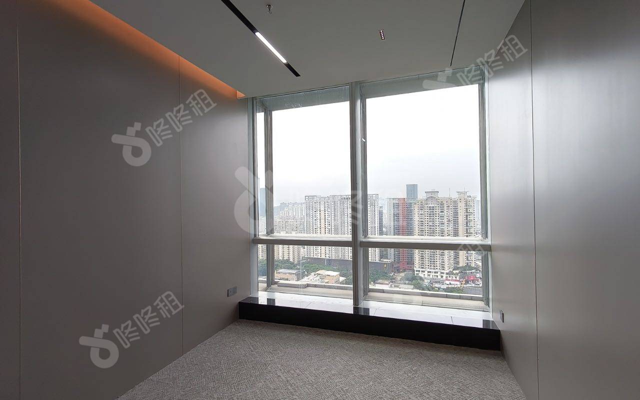 中洲控股中心_197平_精装_办公室隔间