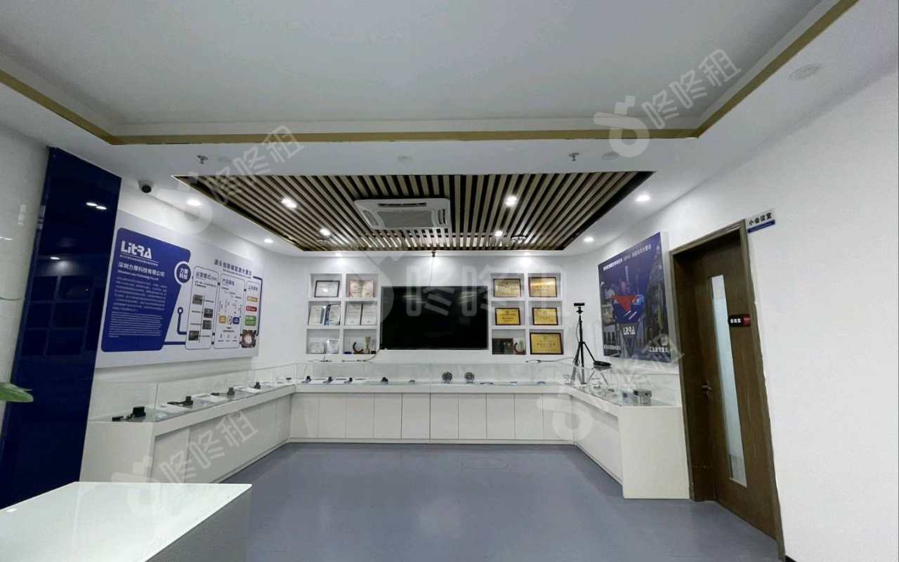 庭威工业园_2105平_精装_办公室开间