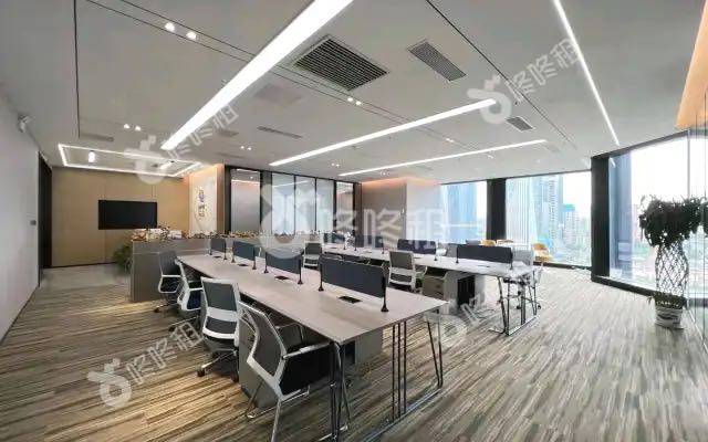 恒裕前海金融中心_176.76平_精装_办公室开间