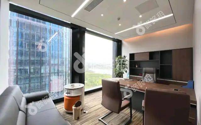 恒裕前海金融中心_176.76平_精装_办公室隔间