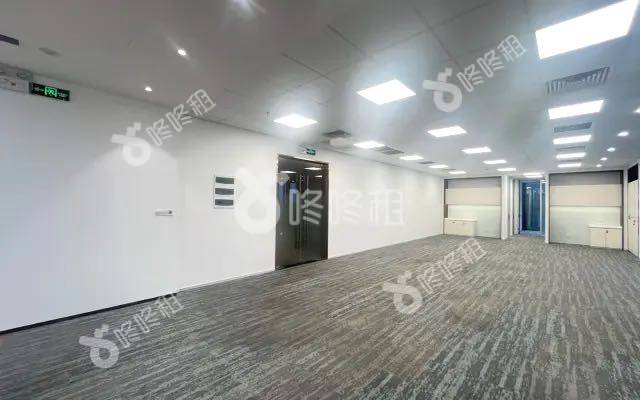 前海鸿荣源中心_503.2平_精装_办公室开间