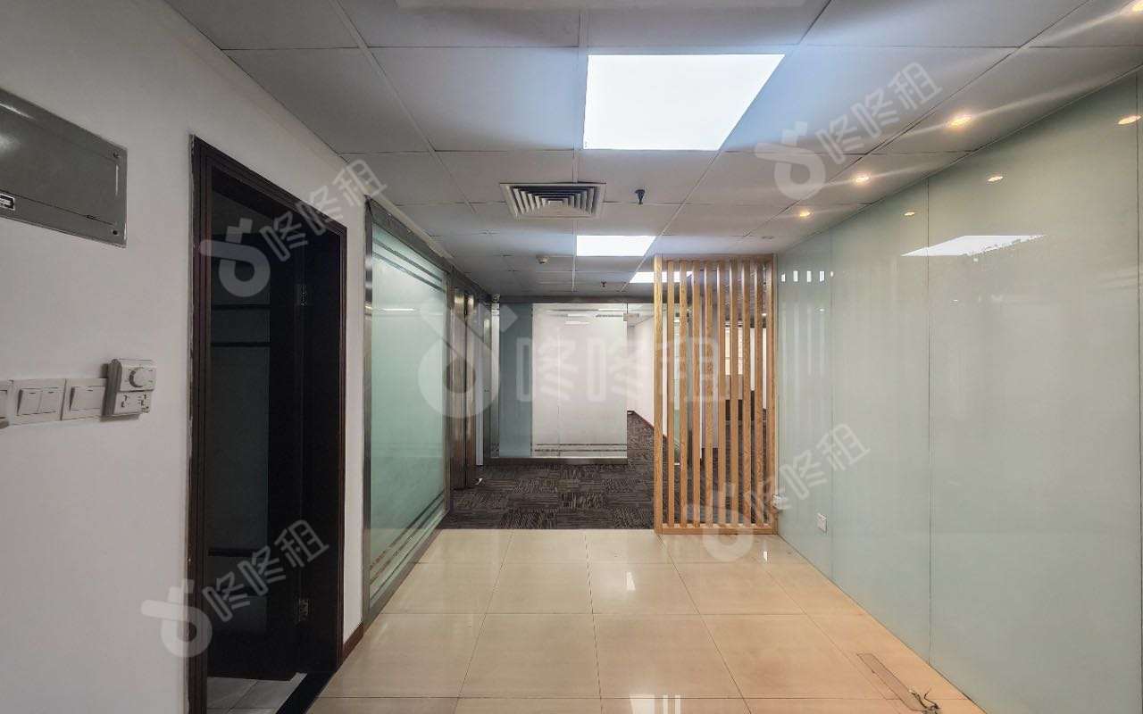 深华商业大厦_229平_精装_前台