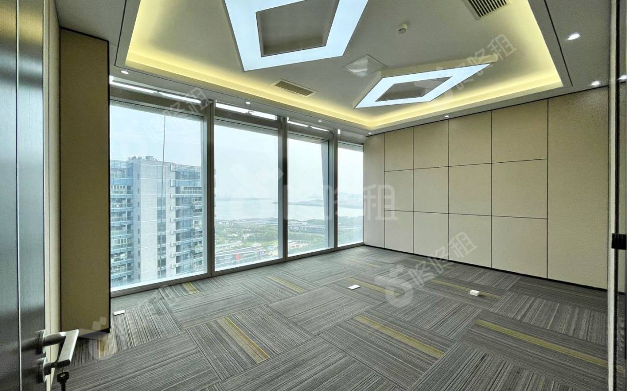 易尚中心_441平_豪装_办公室隔间