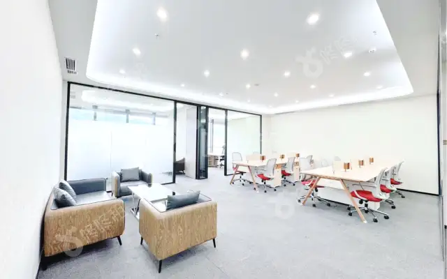 方大城_271平米_精装_办公室房源出租