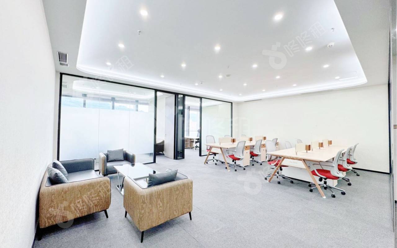 方大城_271平_精装_办公室开间