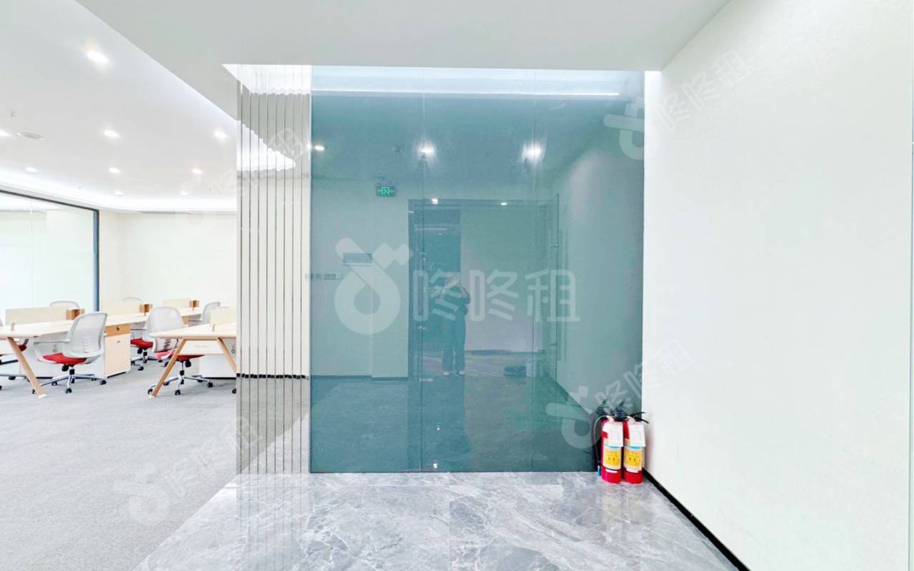 方大城_271平_精装_前台