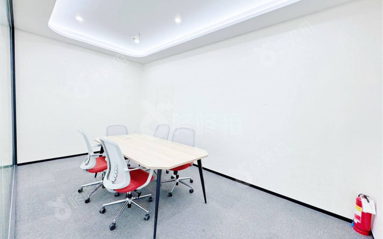 方大城_271平_精装_办公室隔间