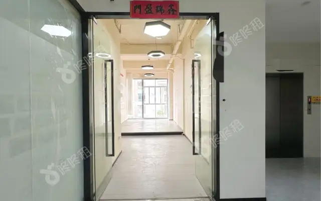 华侨城创意文化园_95平米_精装_办公室房源出租