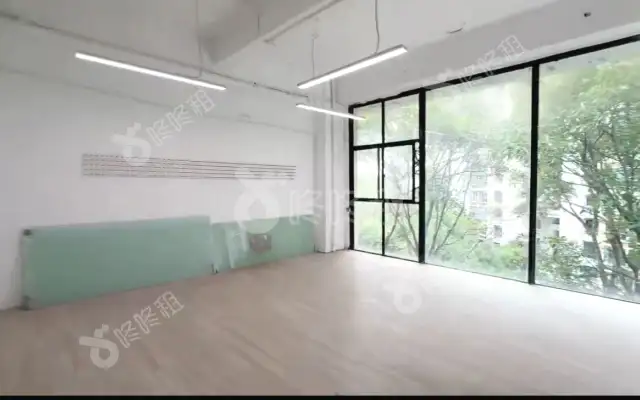 华侨城创意文化园_102平_精装_办公室房源出租