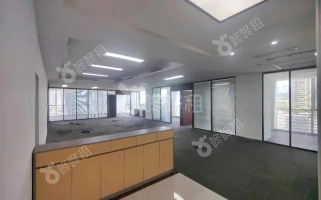 龙光世纪大厦_325.1平米_精装_办公室房源出租