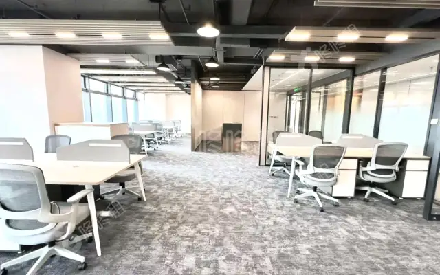 星航中心(星航华府)_180平米_精装_办公室房源出租