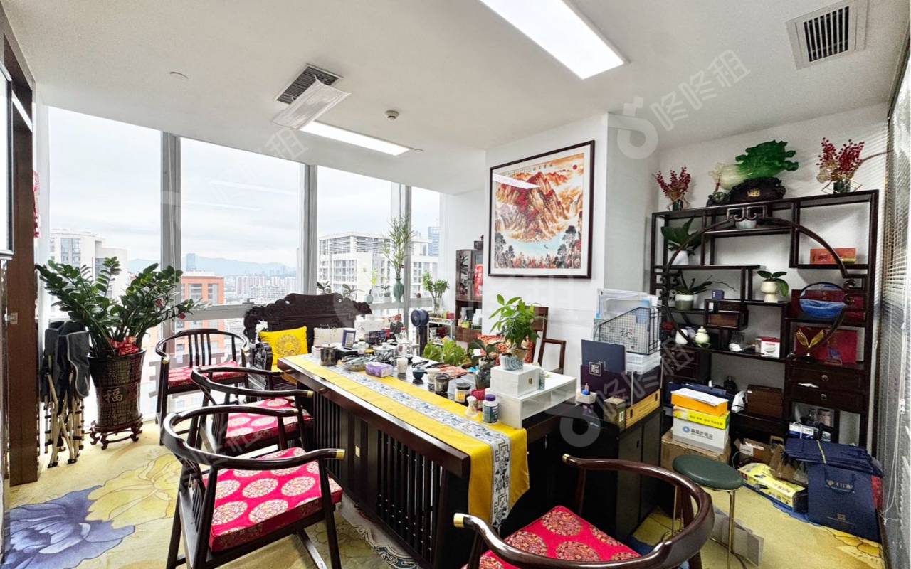 大冲商务中心_685平_豪装_办公室隔间