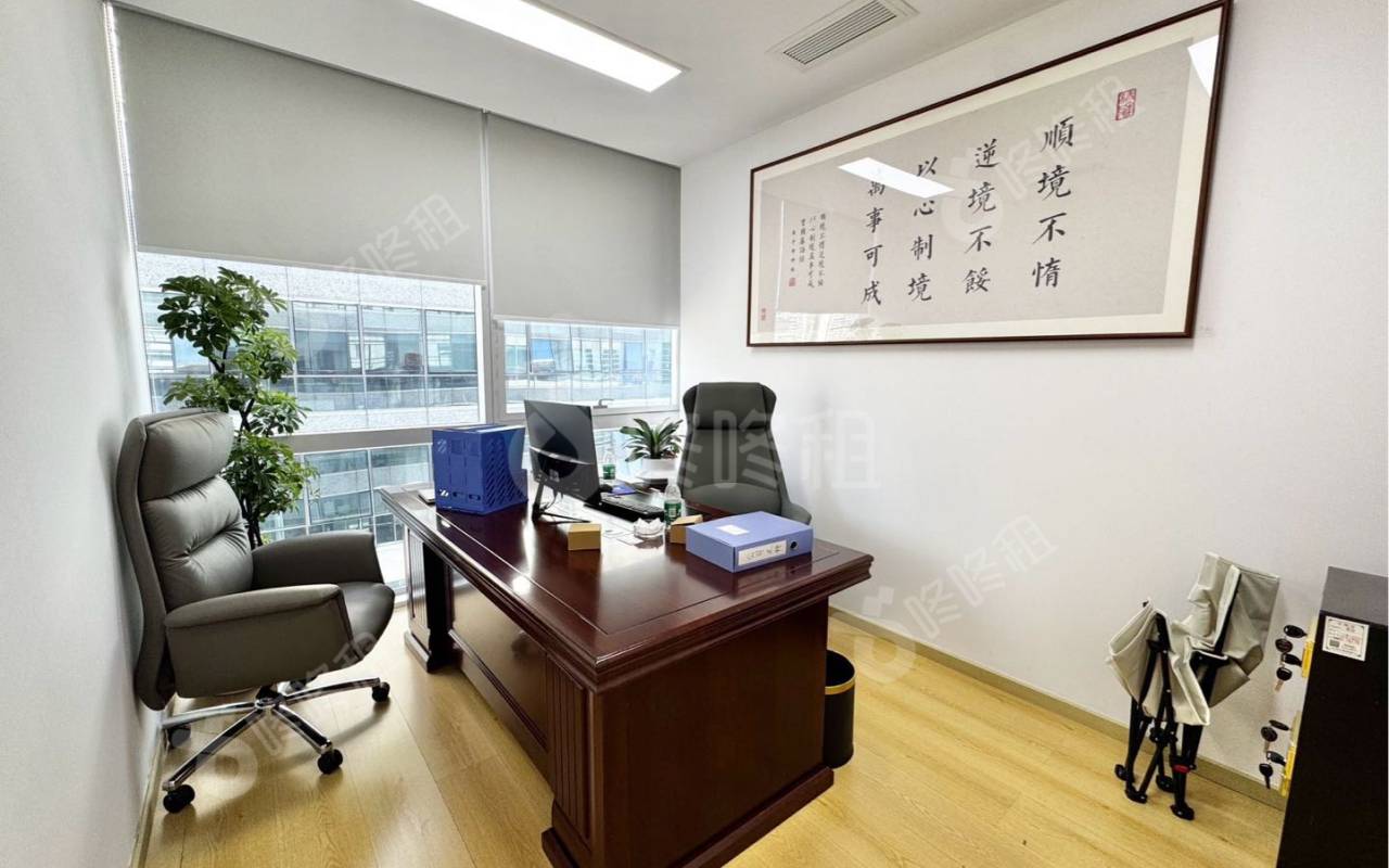 大冲商务中心_96平_豪装_办公室隔间