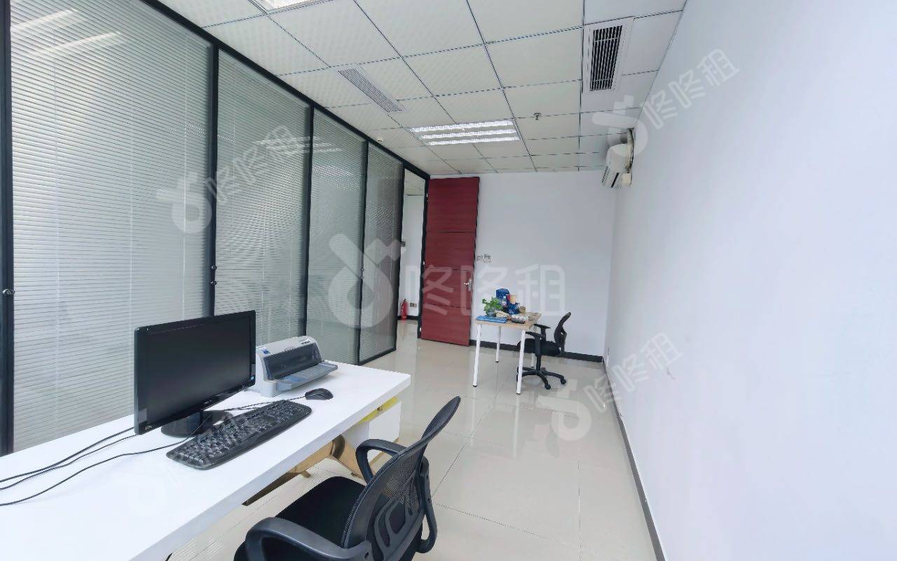 惠恒大厦_146平_精装_办公室隔间