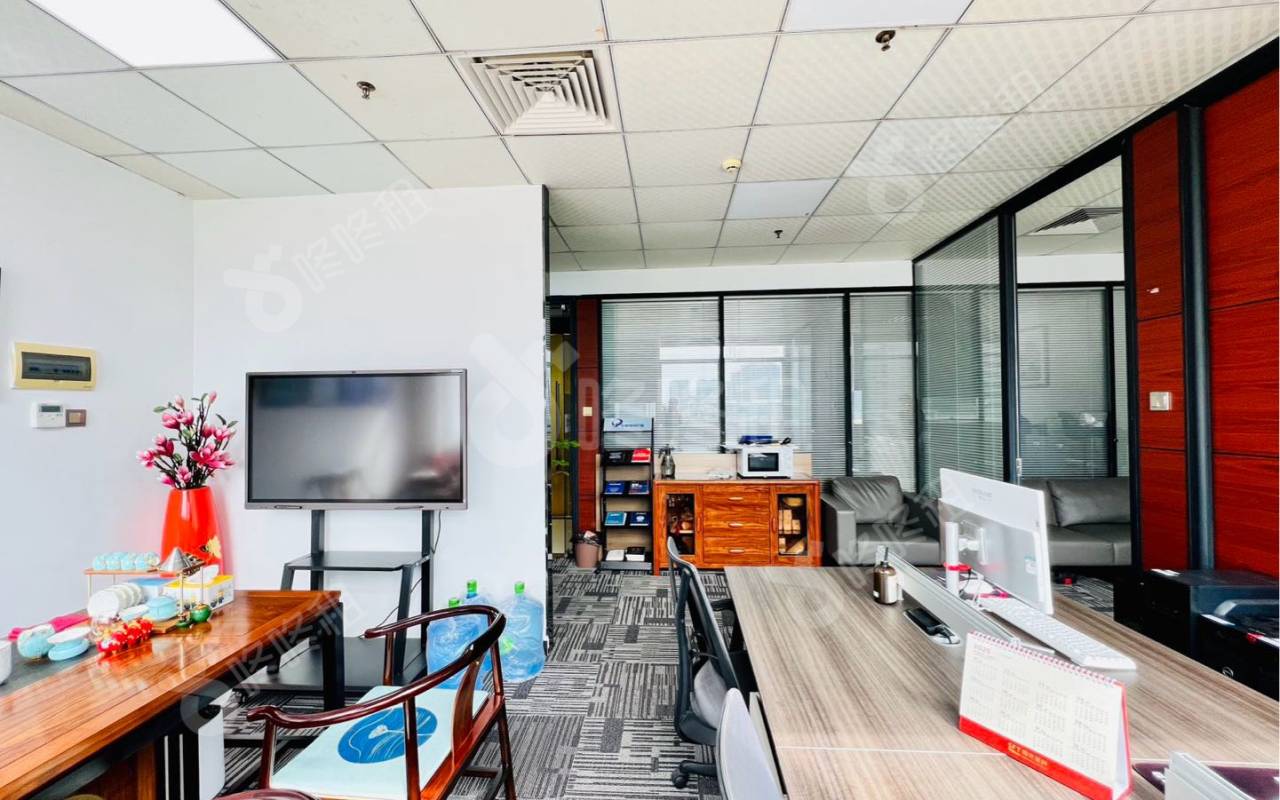 惠恒大厦_118平_精装_办公室开间