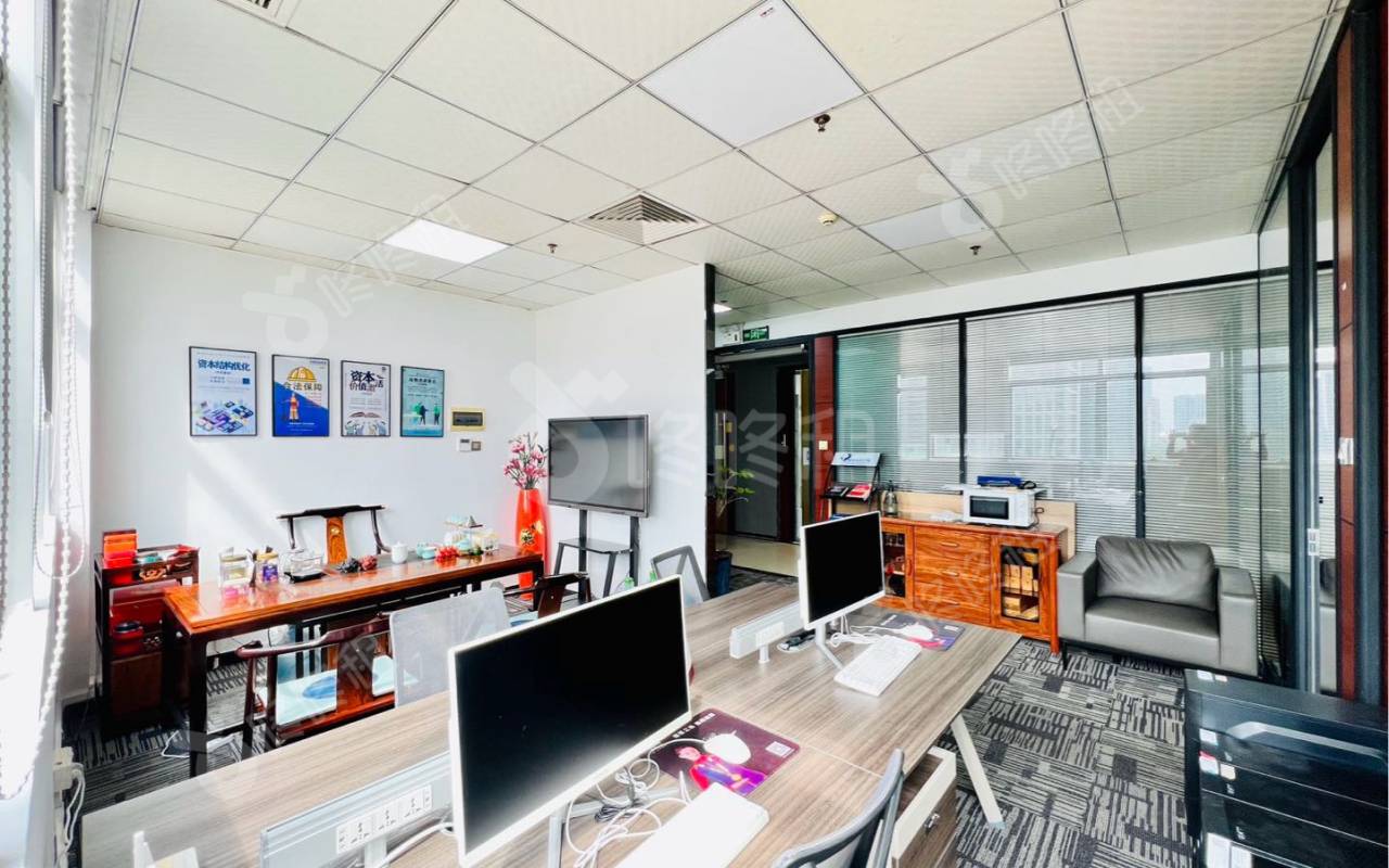 惠恒大厦_118平_精装_办公室开间