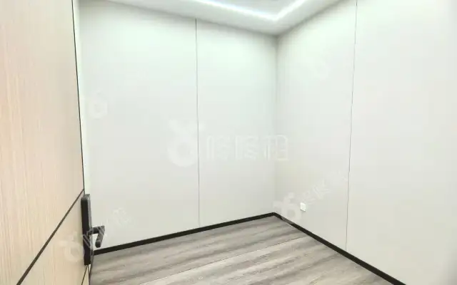 中国凤凰大厦_238平_精装_办公室房源出租