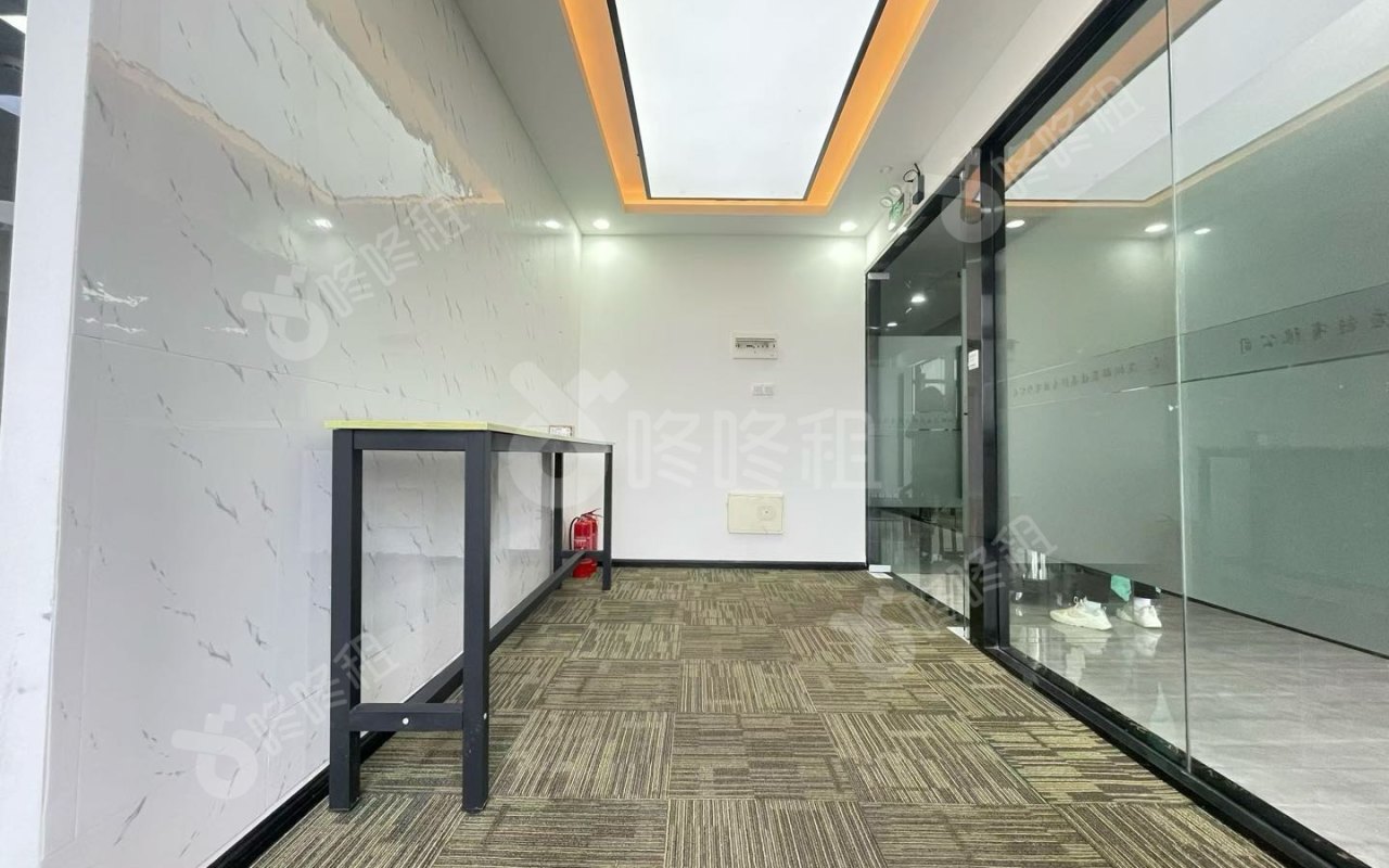 华通智慧园(华通大厦)_201平_精装_办公室隔间