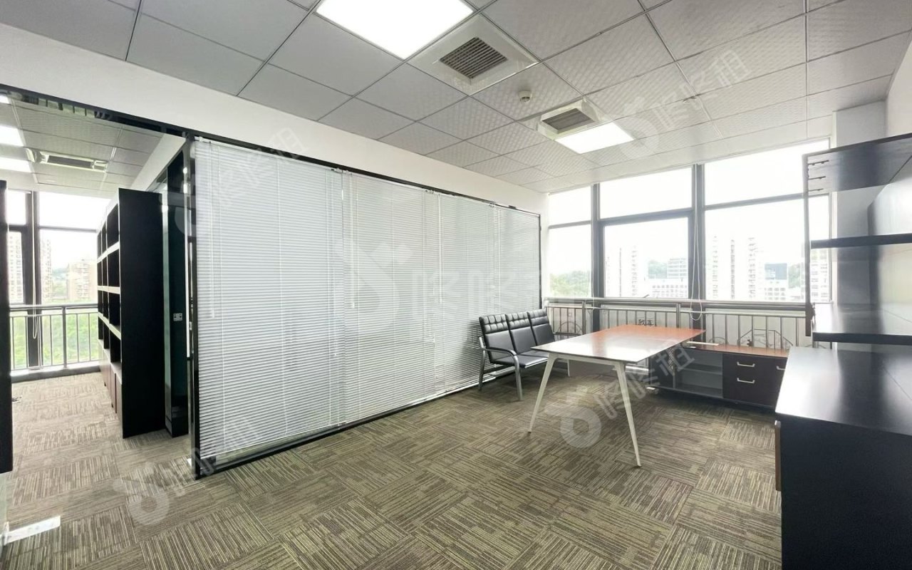 华通智慧园(华通大厦)_201平_精装_办公室隔间