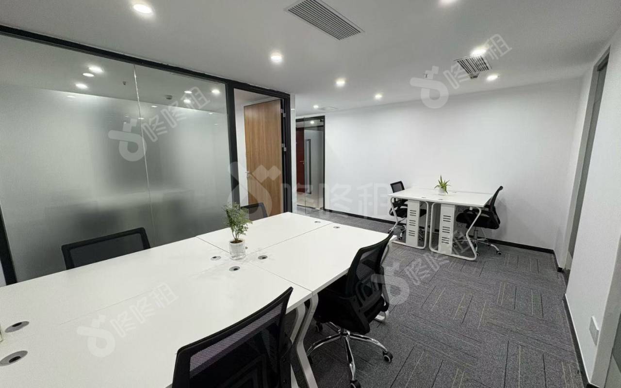 新能源大厦_70平_精装_办公室开间