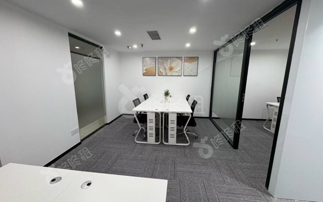 新能源大厦_70平_精装_办公室开间