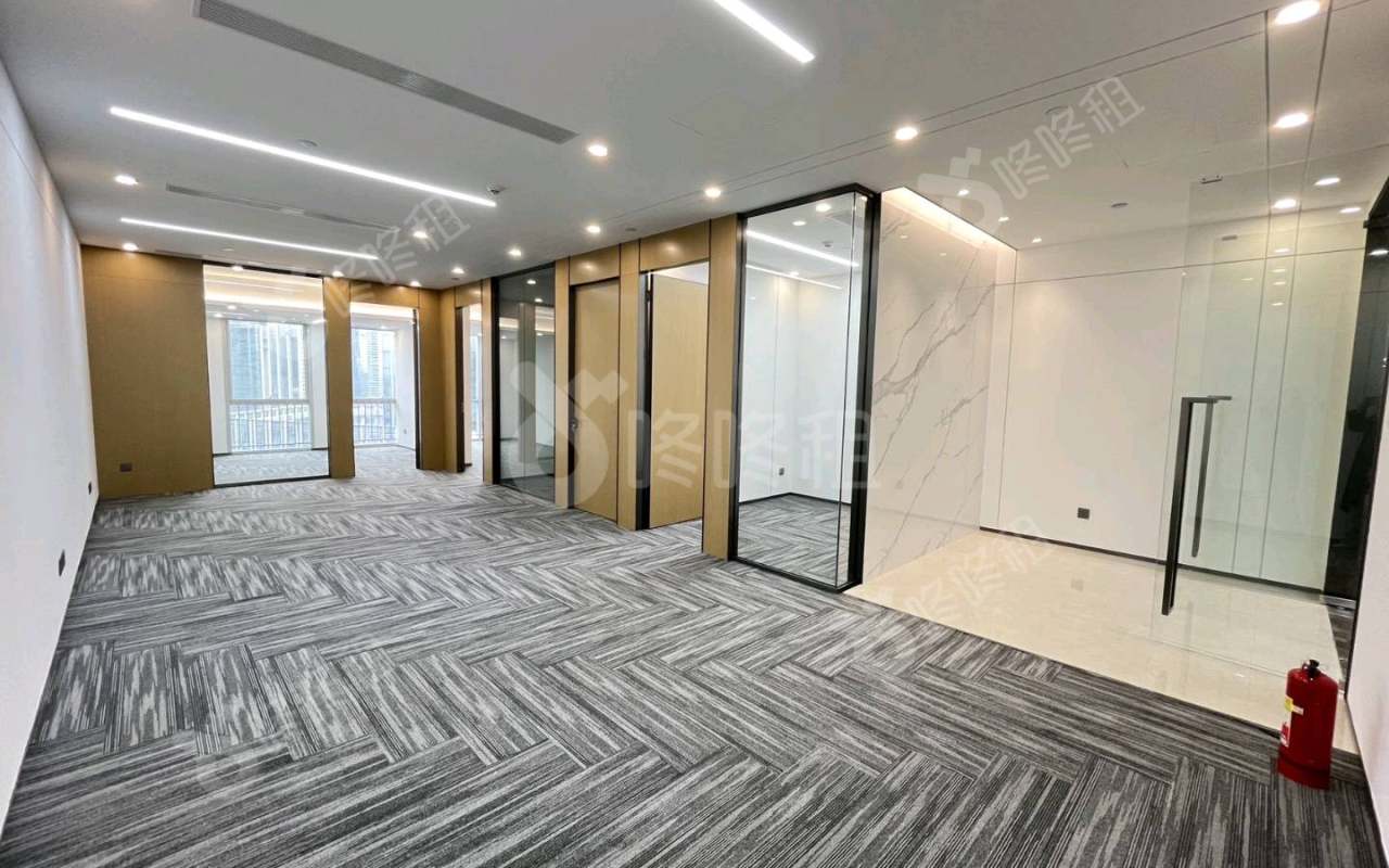 保利克洛维_245平_精装_办公室开间