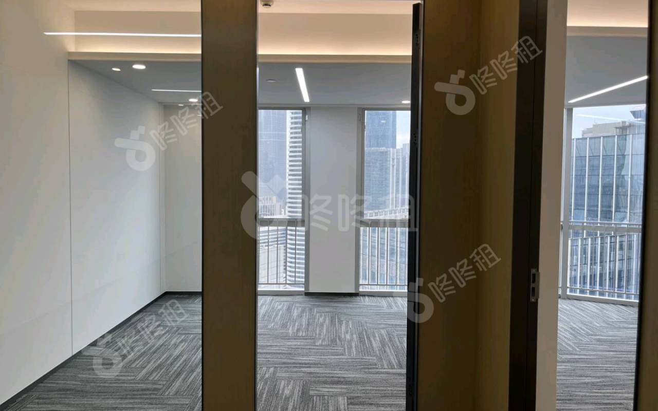 保利克洛维_245平_精装_办公室开间