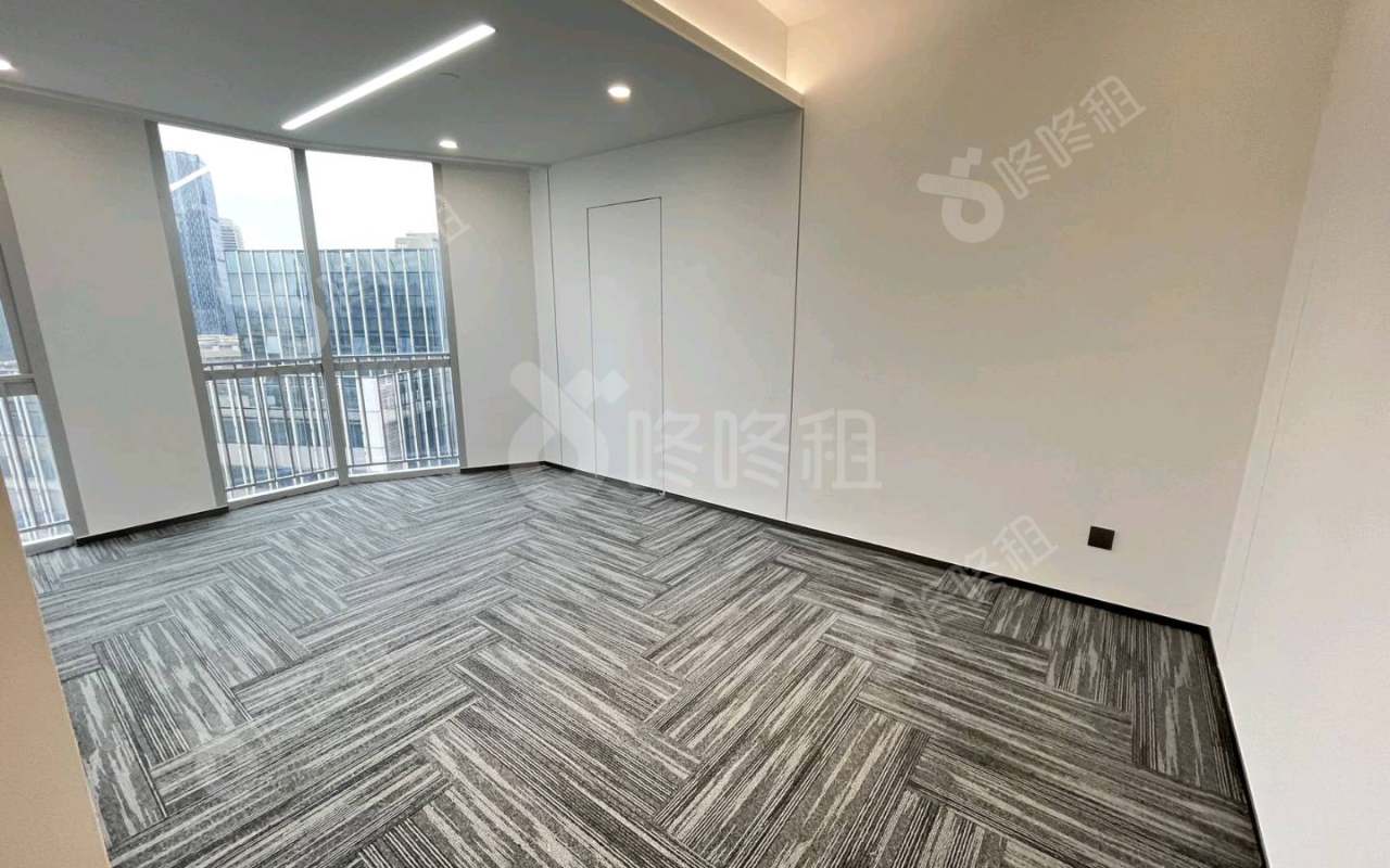 保利克洛维_245平_精装_办公室隔间