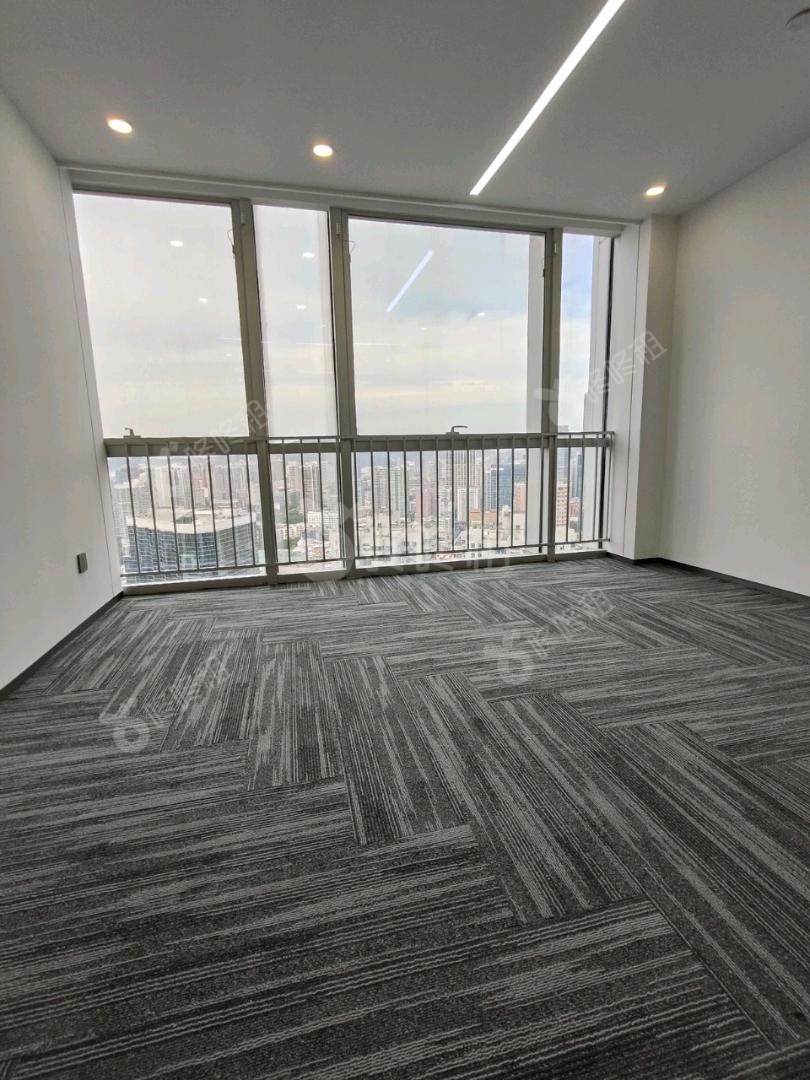 保利克洛维_301平_精装_办公室隔间