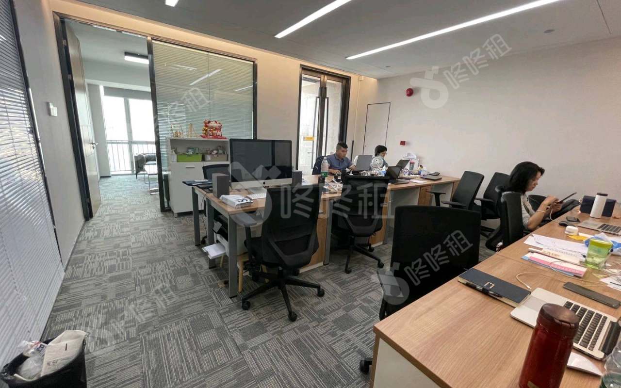 保利克洛维_120平_精装_办公室开间