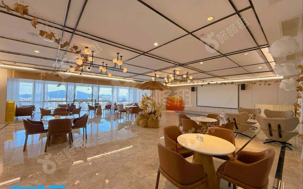 保利克洛维_120平_精装_办公室开间