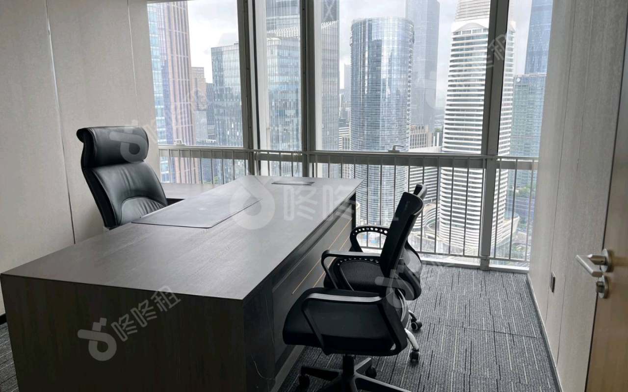 保利克洛维_380平_精装_办公室隔间