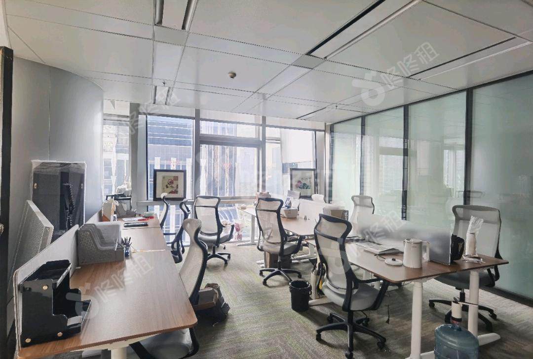 大百汇广场_370平_精装_办公室开间