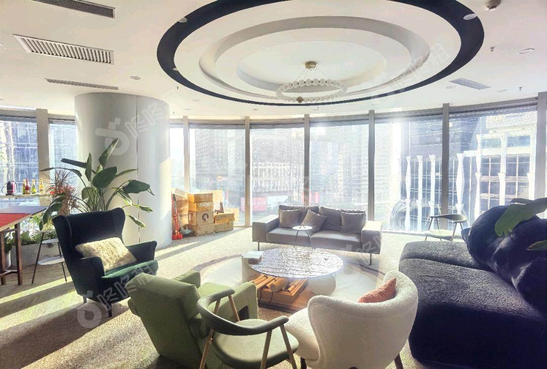 大百汇广场_370平_精装_办公室开间