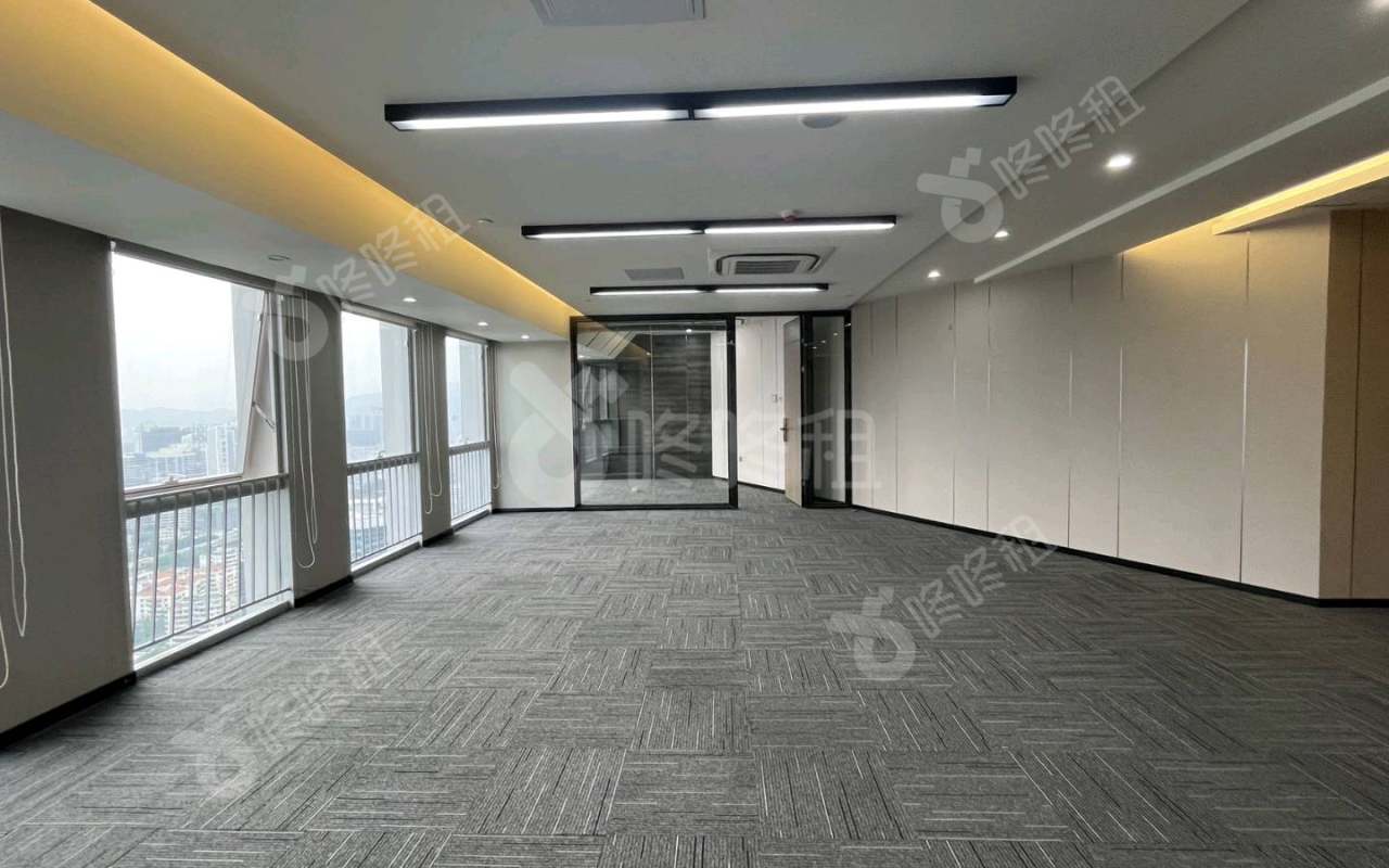 保利克洛维_206平_精装_办公室开间