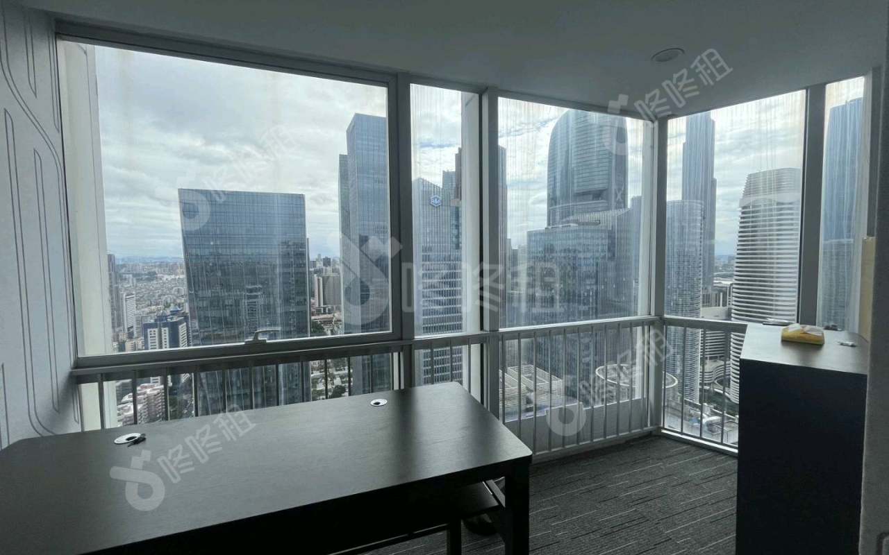 保利克洛维_143平_精装_办公室隔间