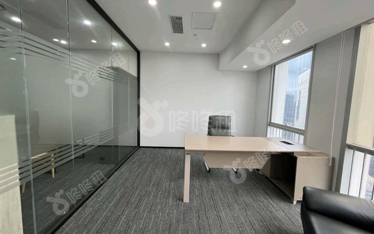 保利克洛维_155平_精装_办公室隔间