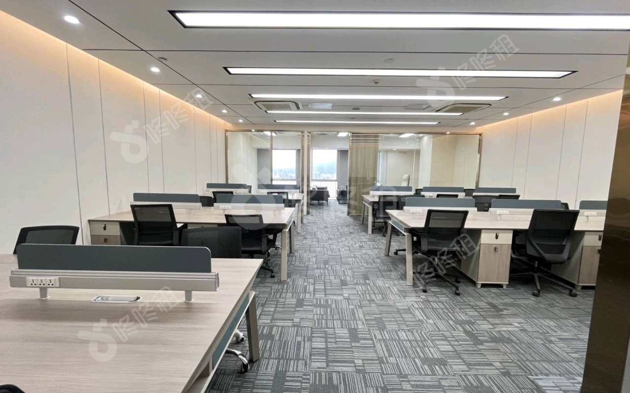 保利克洛维_227平_精装_办公室开间