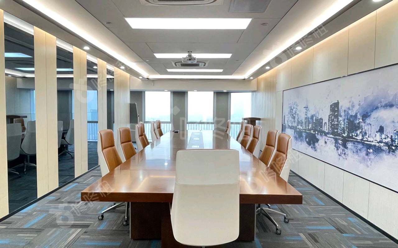 保利克洛维_220平_精装_办公室隔间