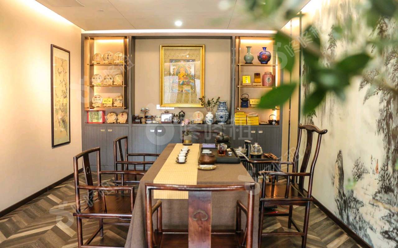 保利克洛维_220平_精装_办公室隔间