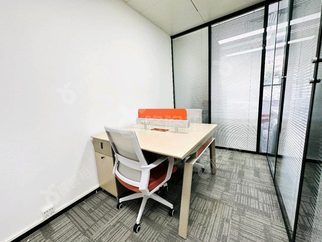 富力盈力大厦（摩根）_185平_精装_办公室隔间