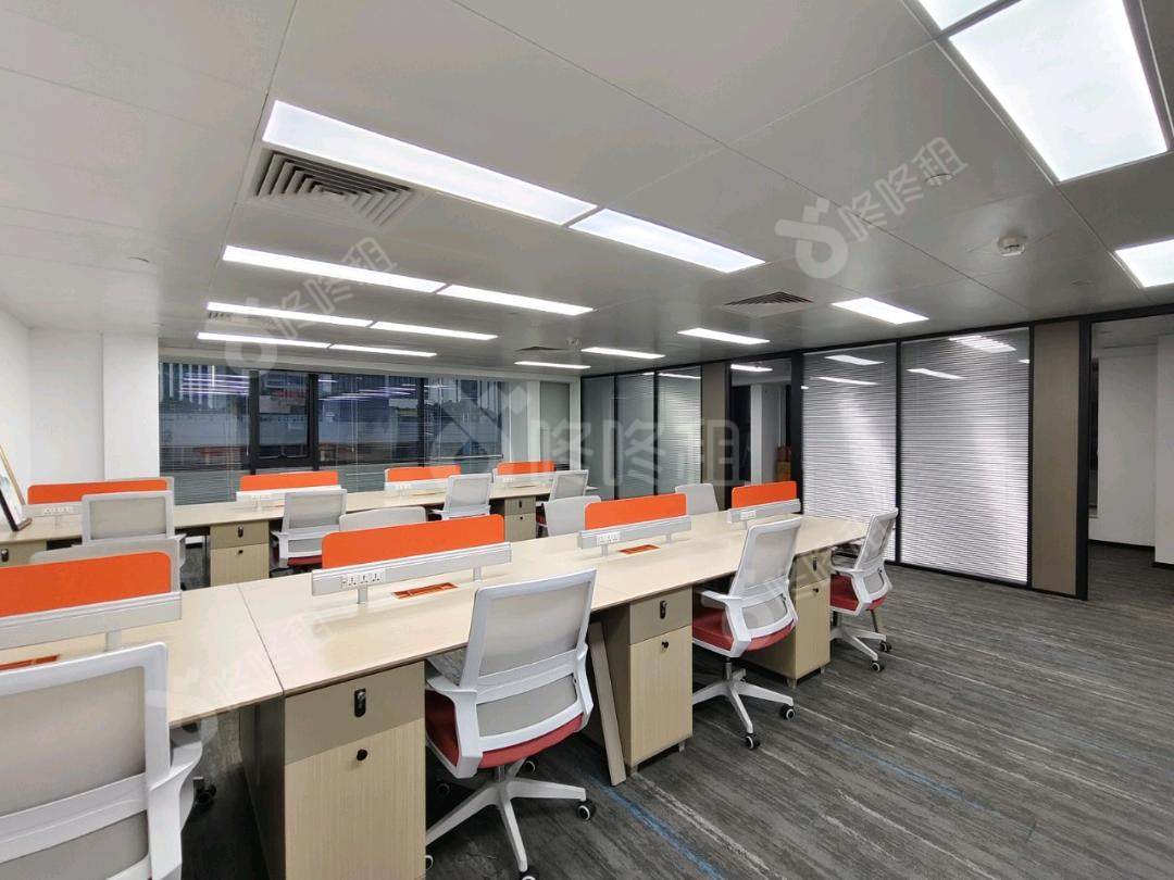 富力盈力大厦（摩根）_249平_精装_办公室开间