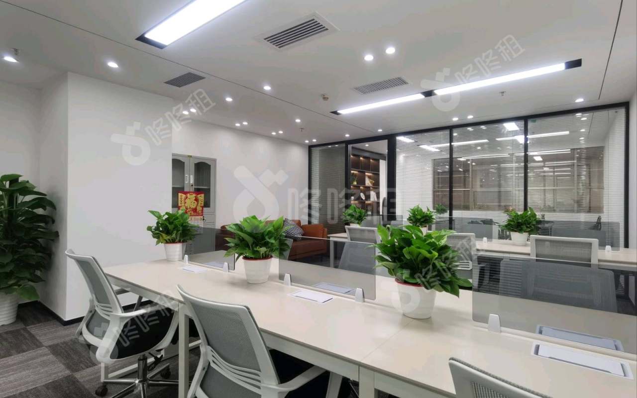 保利丰兴广场_178平_精装_办公室开间