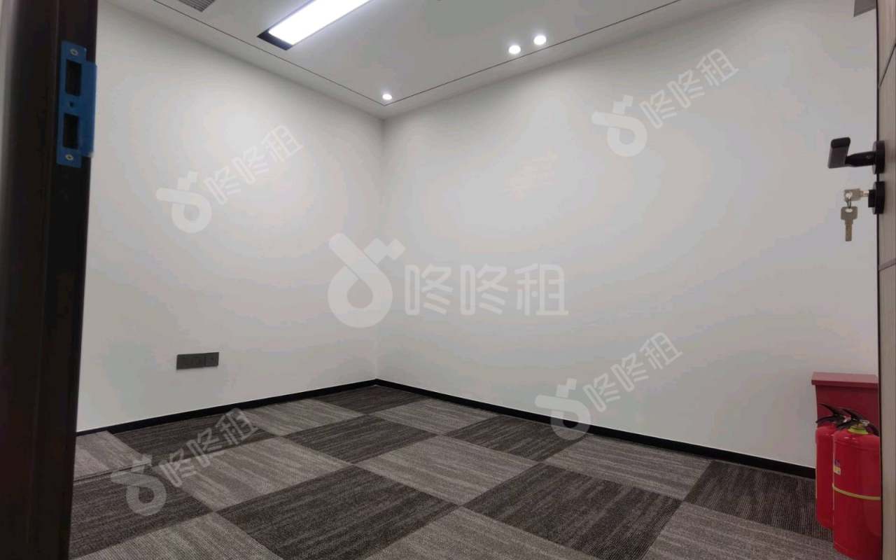 保利丰兴广场_178平_精装_办公室隔间