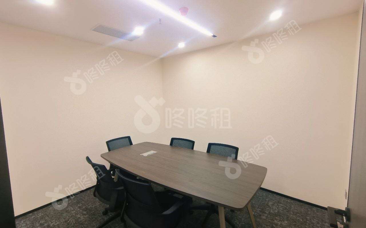 光大银行大厦_168平_精装_办公室隔间